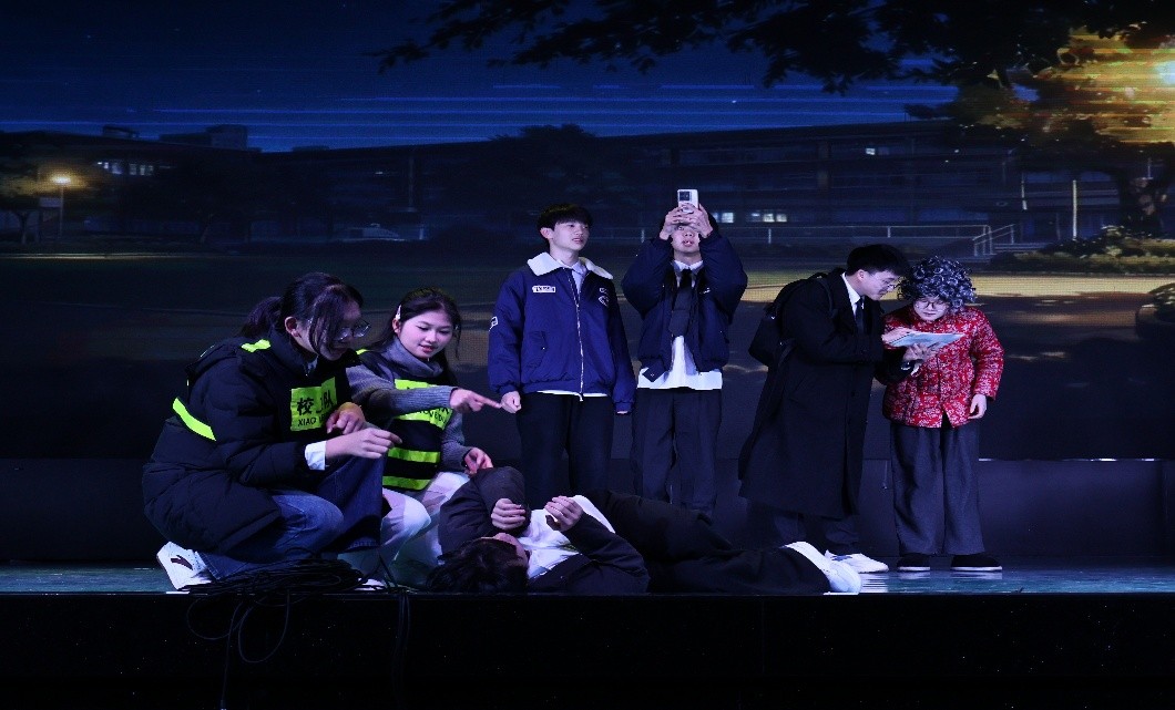 节目十.jpg 节目十.jpg